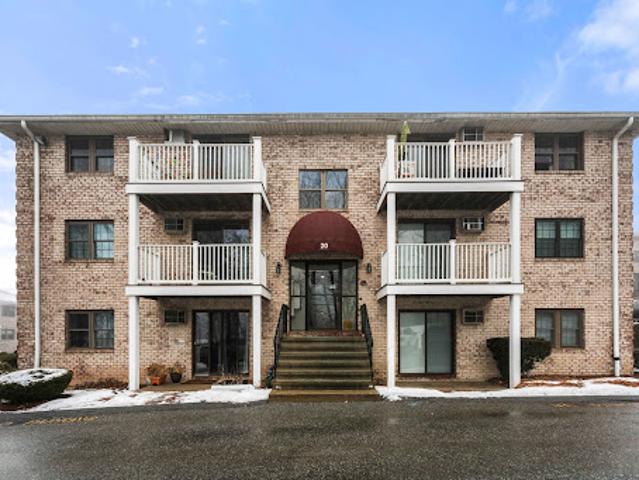 Apartment for sale in Billerica, Massachusetts