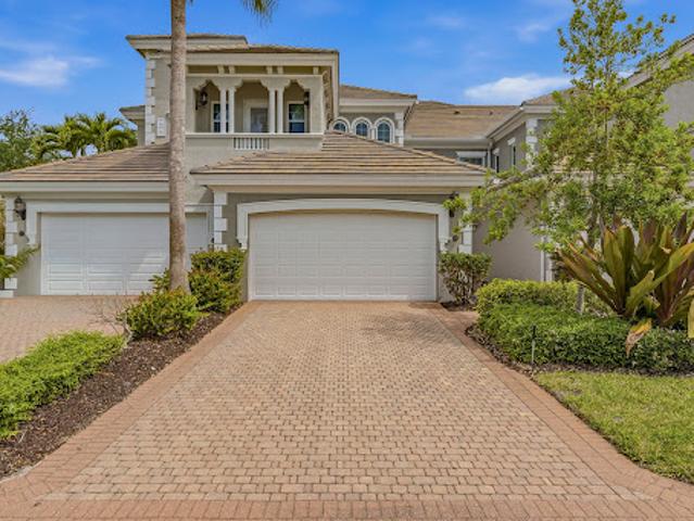 Apartment for sale in Naples, Florida
