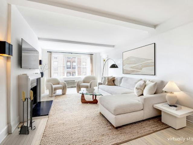 Apartment for sale in Arverne, New York