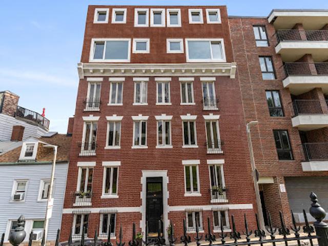 Apartment for sale in Boston, Massachusetts