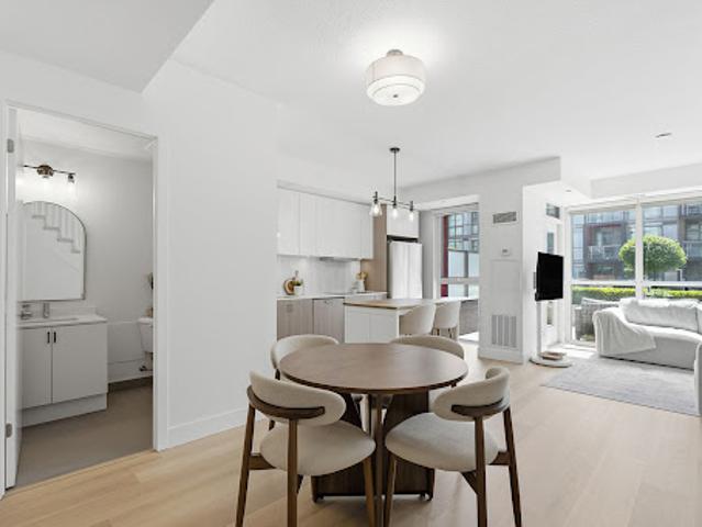 Apartment for sale in Burlington, Ontario