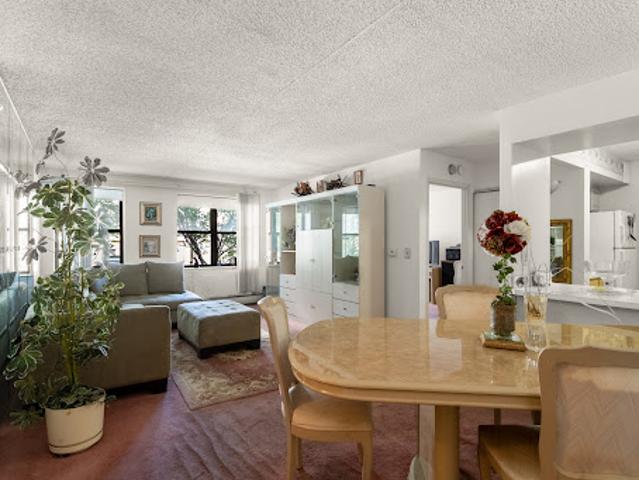 Apartment for sale in Arverne, New York
