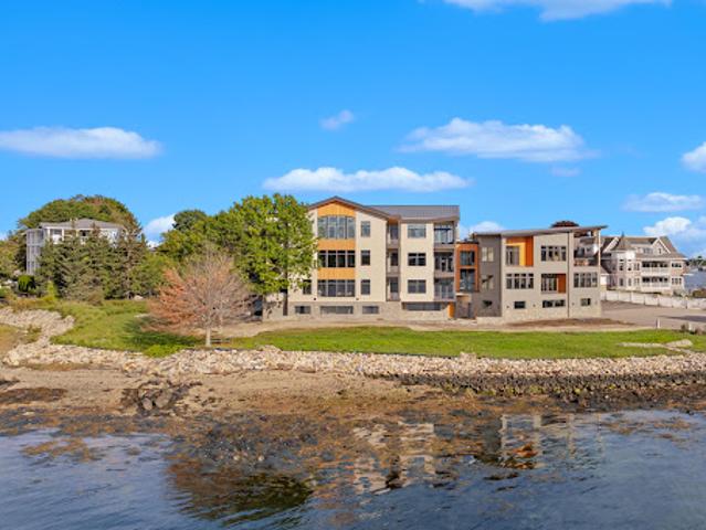 Apartment for sale in Kittery, Maine