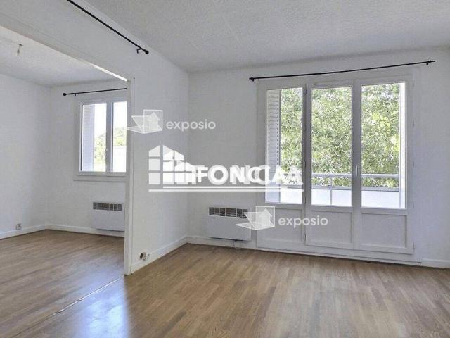 Appartement location à Le Village, Saint-Martin-d'Hères