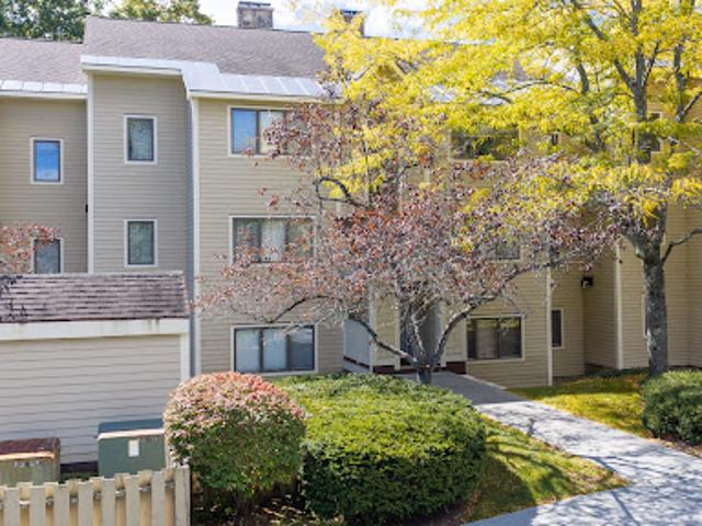 Apartment for sale in Stratton, Vermont