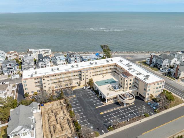 Apartment for sale in Avalon, New Jersey