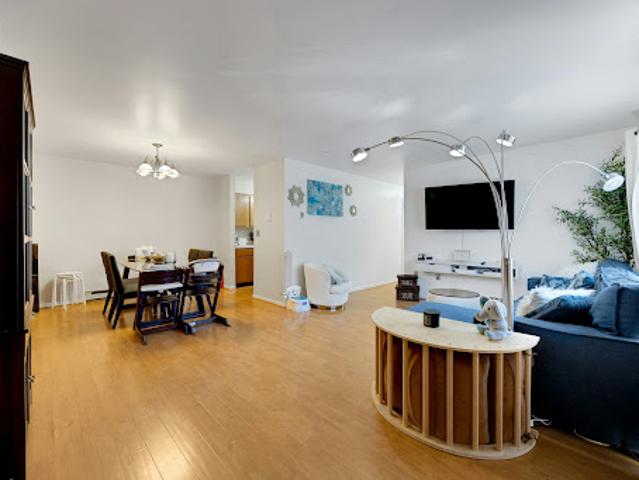 Apartment for sale in Belleville, Essex County