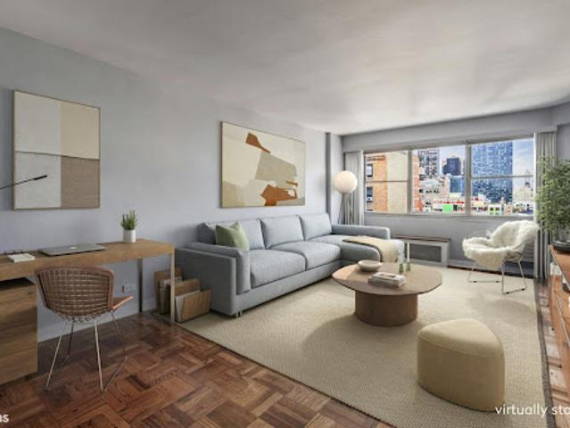 Apartment for sale in New York, Arverne