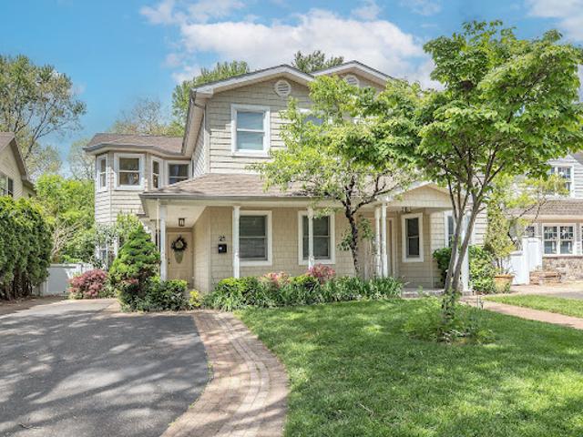 Apartment for sale in Nassau, New York