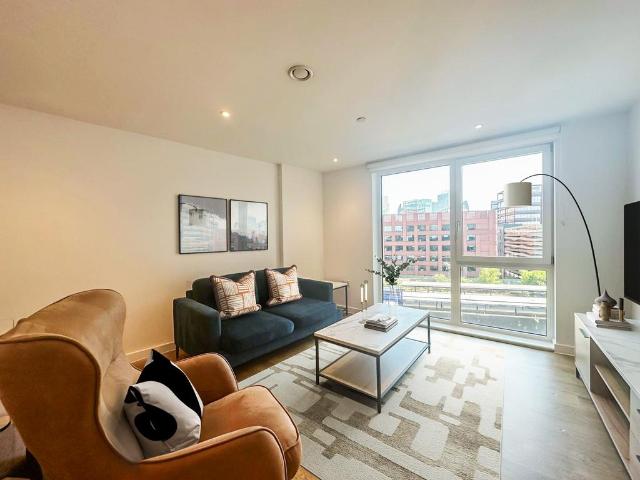 Apartment for rent in City Centre, Salford