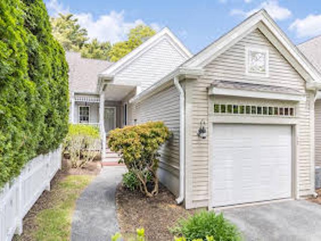 Apartment for sale in Bourne