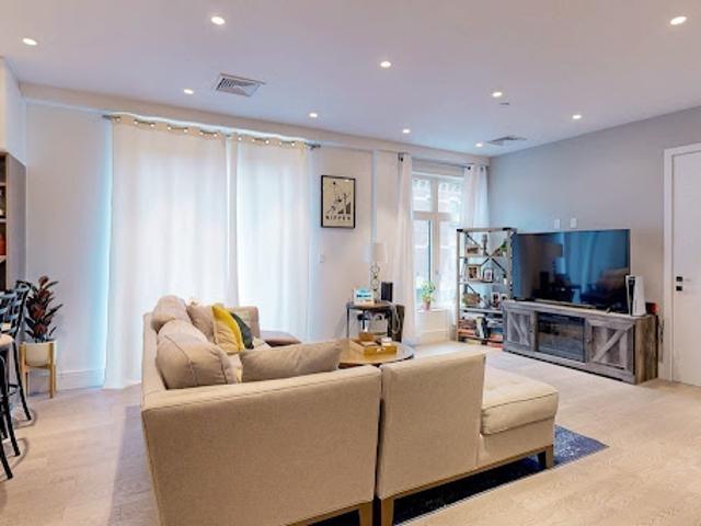 Apartment for sale in Brookline