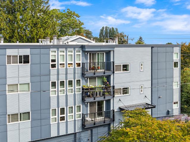 Apartment for sale in Seattle, Washington