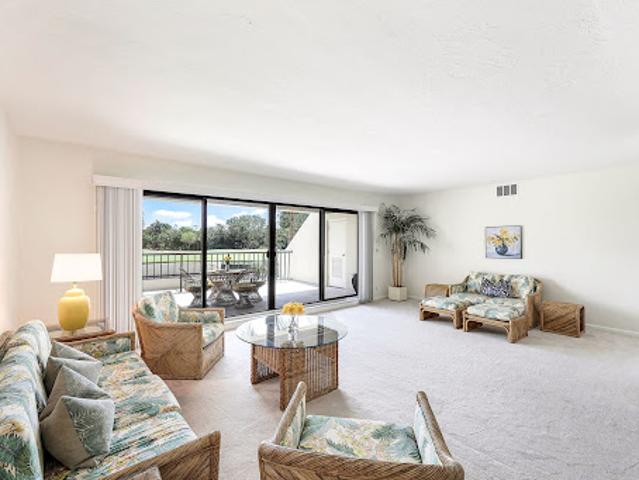 Apartment for sale in Naples, Florida