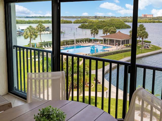 Apartment for sale in Sarasota, Florida