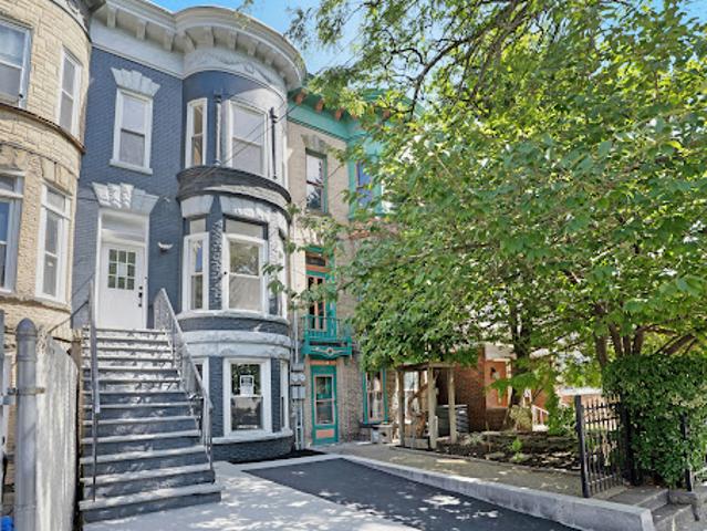 Apartment for sale in Jersey City, New Jersey