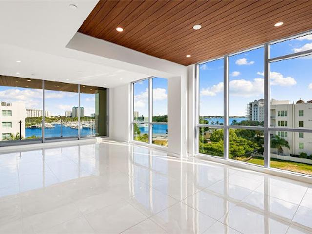 Apartment for sale in Sarasota, Florida