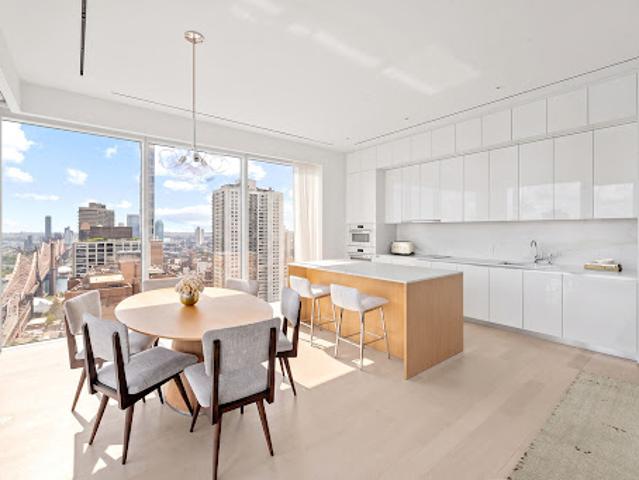 Apartment for sale in Arverne, New York