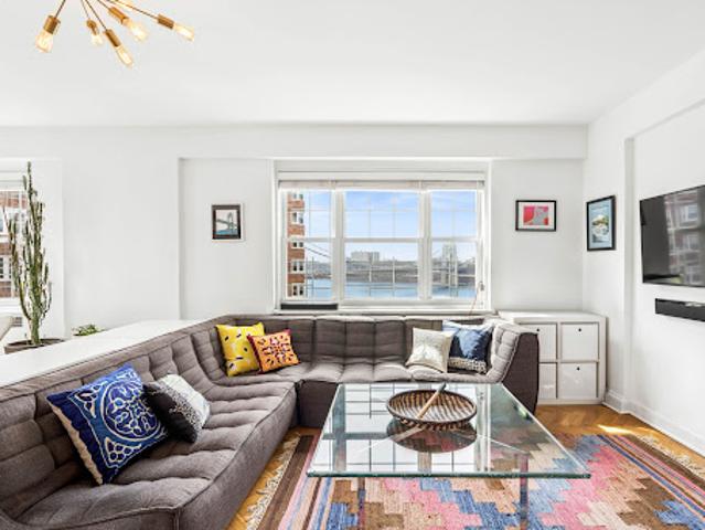 Apartment for sale in Arverne, New York