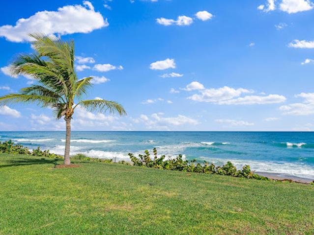 Apartment for sale in North Palm Beach, Florida