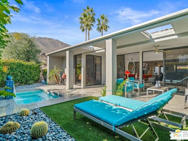 Apartment for sale in Palm Springs, California