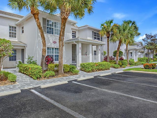 Apartment for sale in Naples, Florida