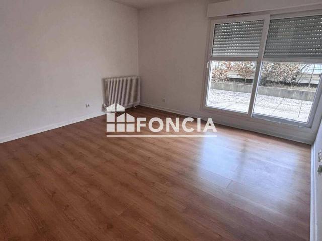 Studio location à Fontenay-Mauvoisin, Yvelines