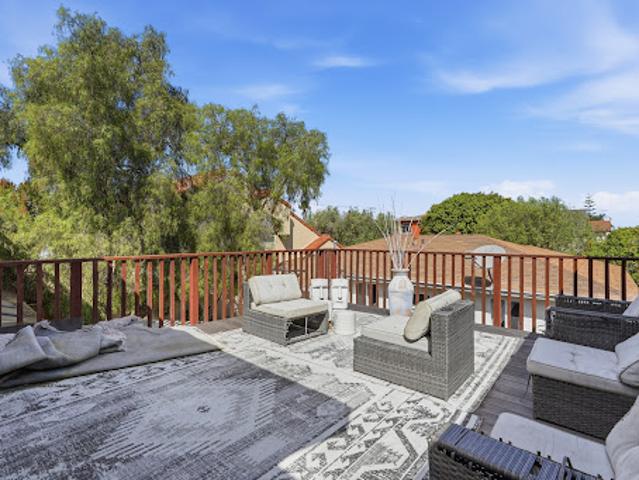 Apartment for sale in Redondo Beach, California