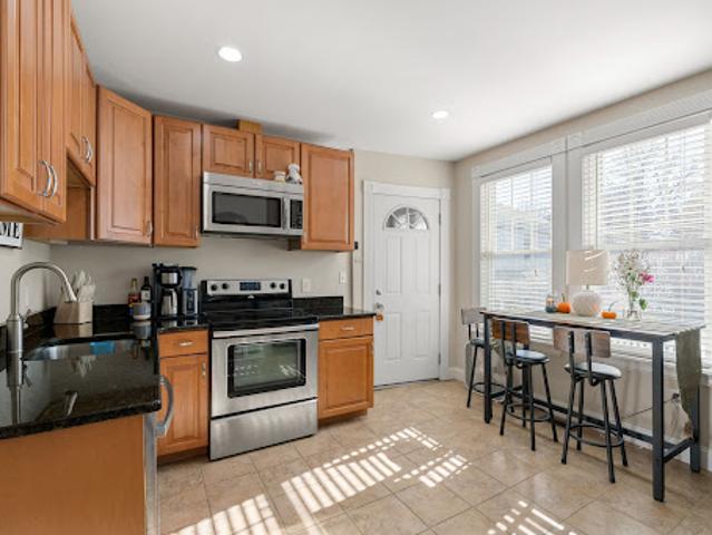 Apartment for sale in Auburndale, Massachusetts