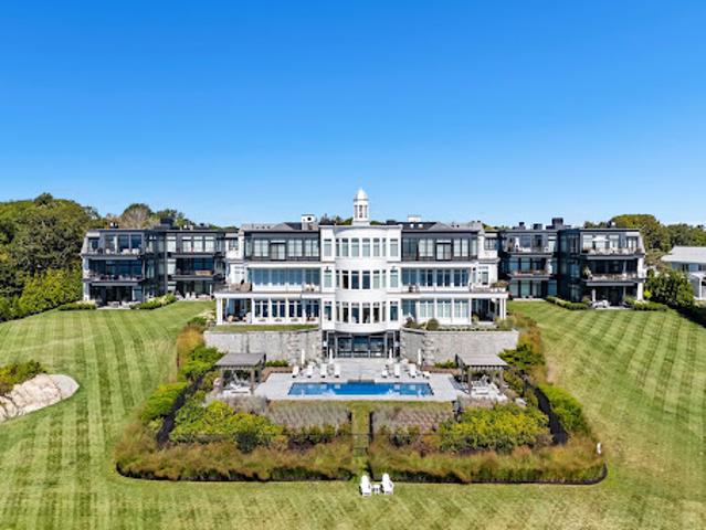 Apartment for sale in Swampscott, Massachusetts