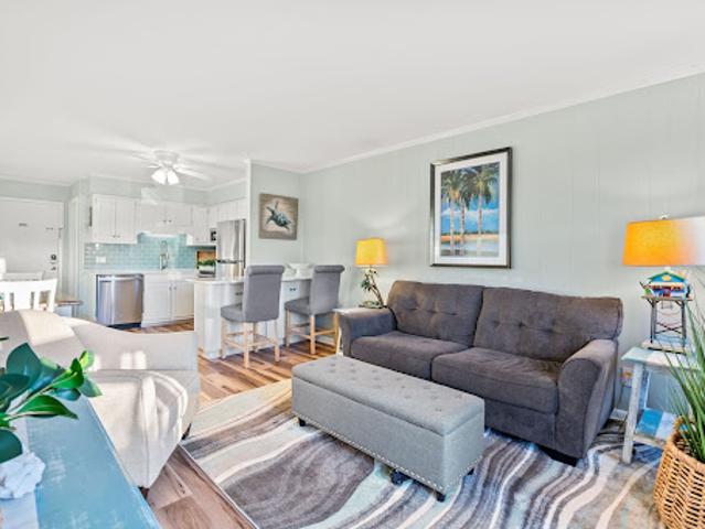 Apartment for sale in Ocean Isle Beach, North Carolina