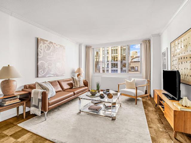 Apartment for sale in Arverne, New York