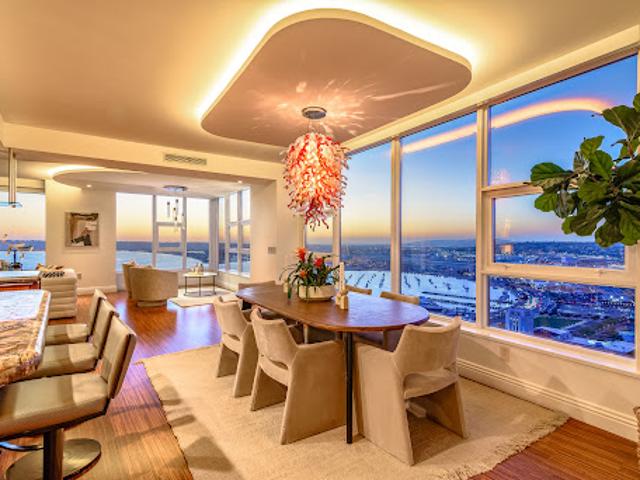 Apartment for sale in San Diego