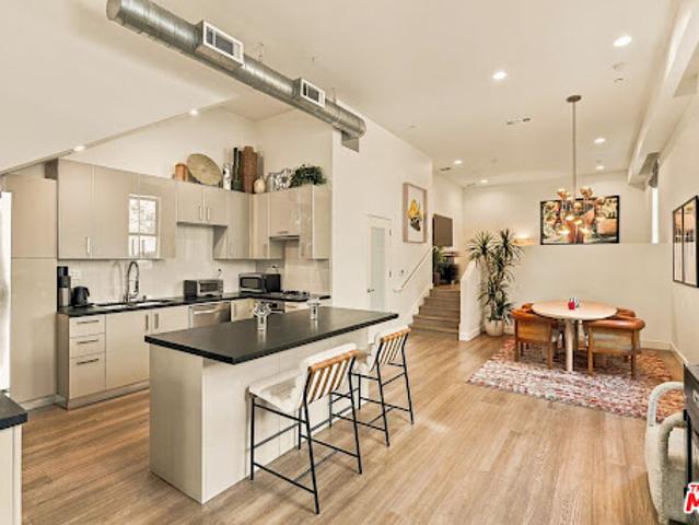 Apartment for sale in West Hollywood, California