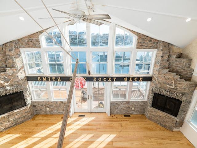 Apartment for sale in Gloucester, Massachusetts