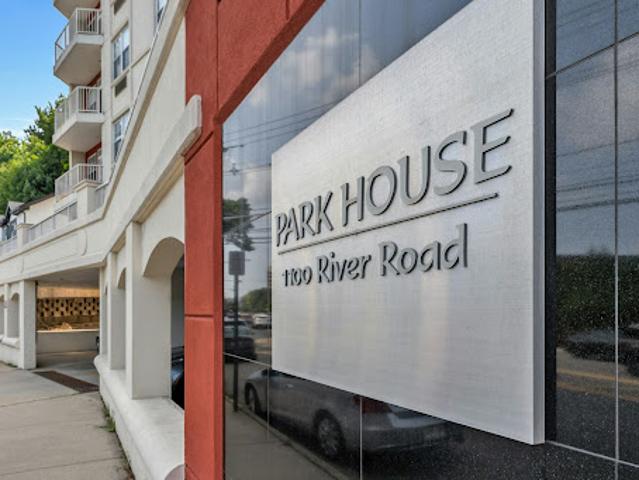 Apartment for sale in Edgewater, New Jersey