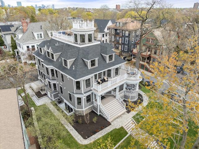 Apartment for sale in Boston, Massachusetts