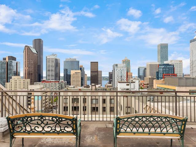 Apartment for sale in Seattle, Washington