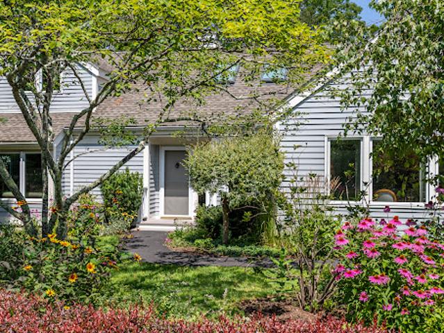 Apartment for sale in Salisbury, Connecticut
