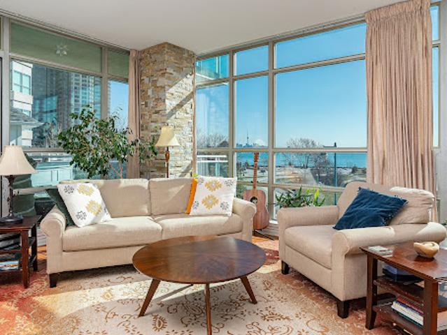 Apartment for sale in Woburn, Ontario