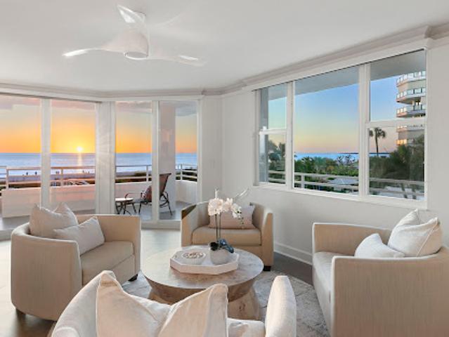 Apartment for sale in Marco Island, Florida