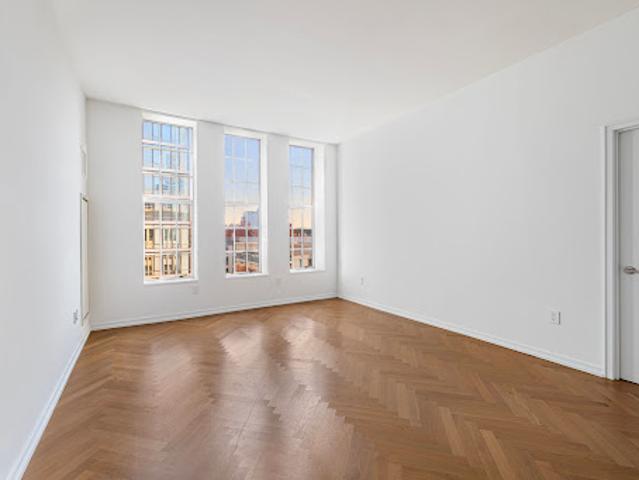 Apartment for sale in Arverne, New York