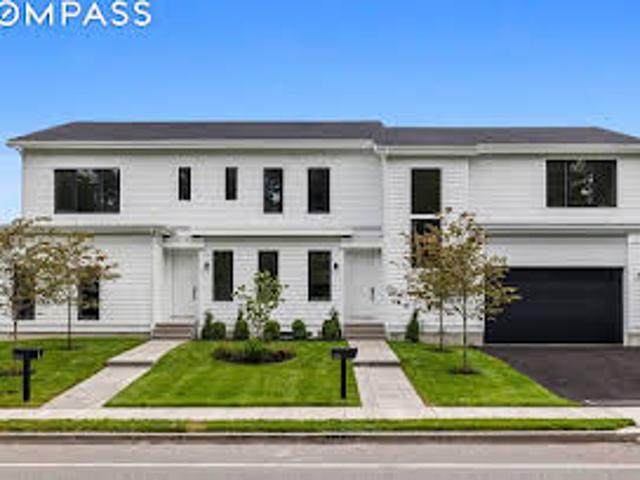 Apartment for sale in Newton