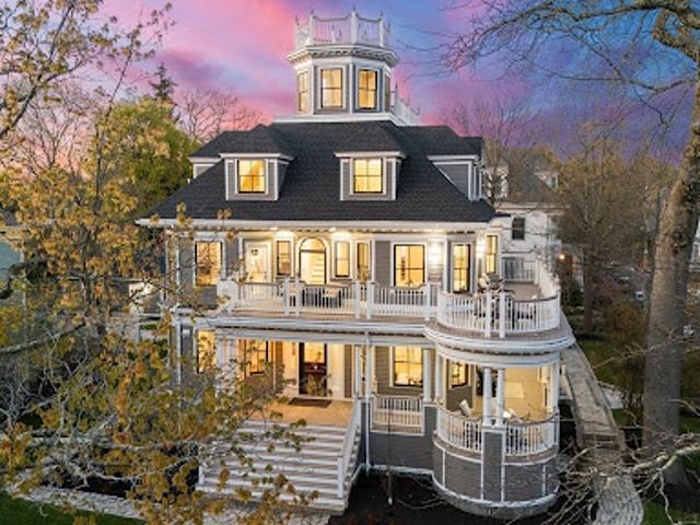 Apartment for sale in Boston, Massachusetts