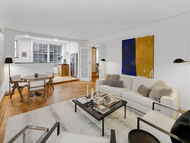 Apartment for sale in Arverne, New York
