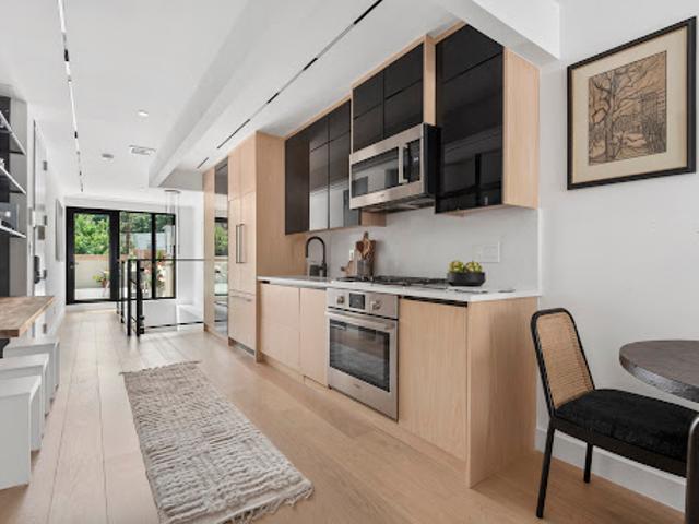 Apartment for sale in Arverne, New York
