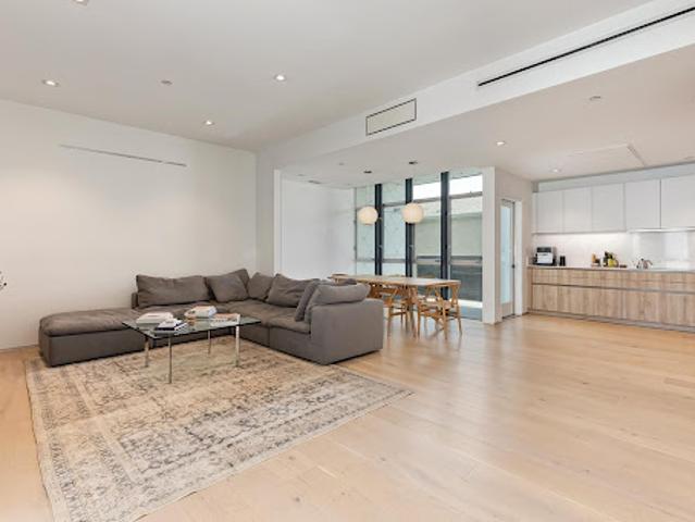 Apartment for sale in West Hollywood
