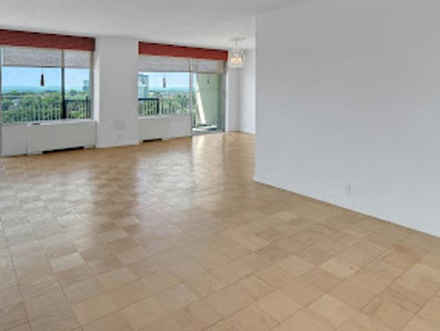 Apartment for sale in Fort Lee, New Jersey