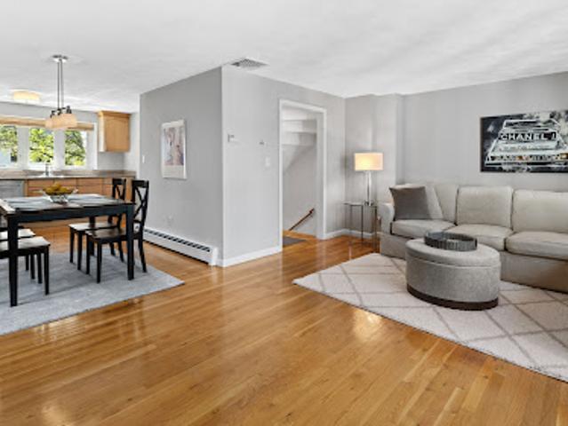 Apartment for sale in Auburndale, Massachusetts