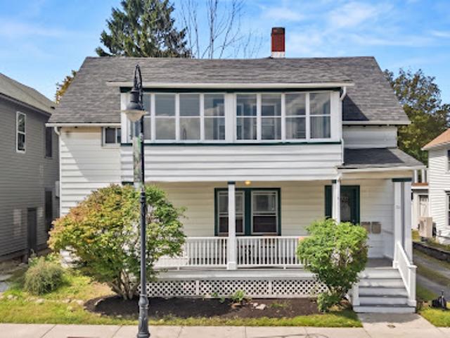 Apartment for sale in Berkshire, Massachusetts